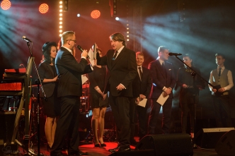 WBE Black&White Christmas Party (12)