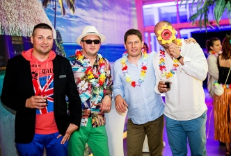 WBE Noc hawajska (15)