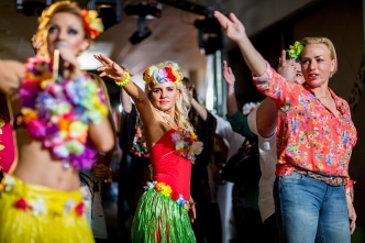 WBE Noc hawajska (33)