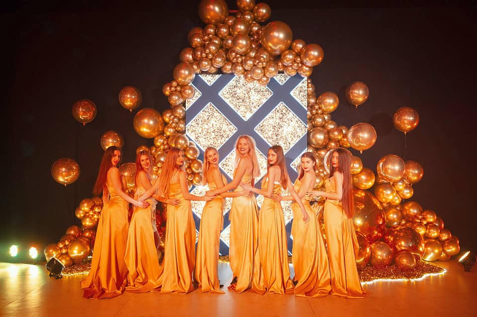 Wbe Christmas Party Blink Blink Merck 01